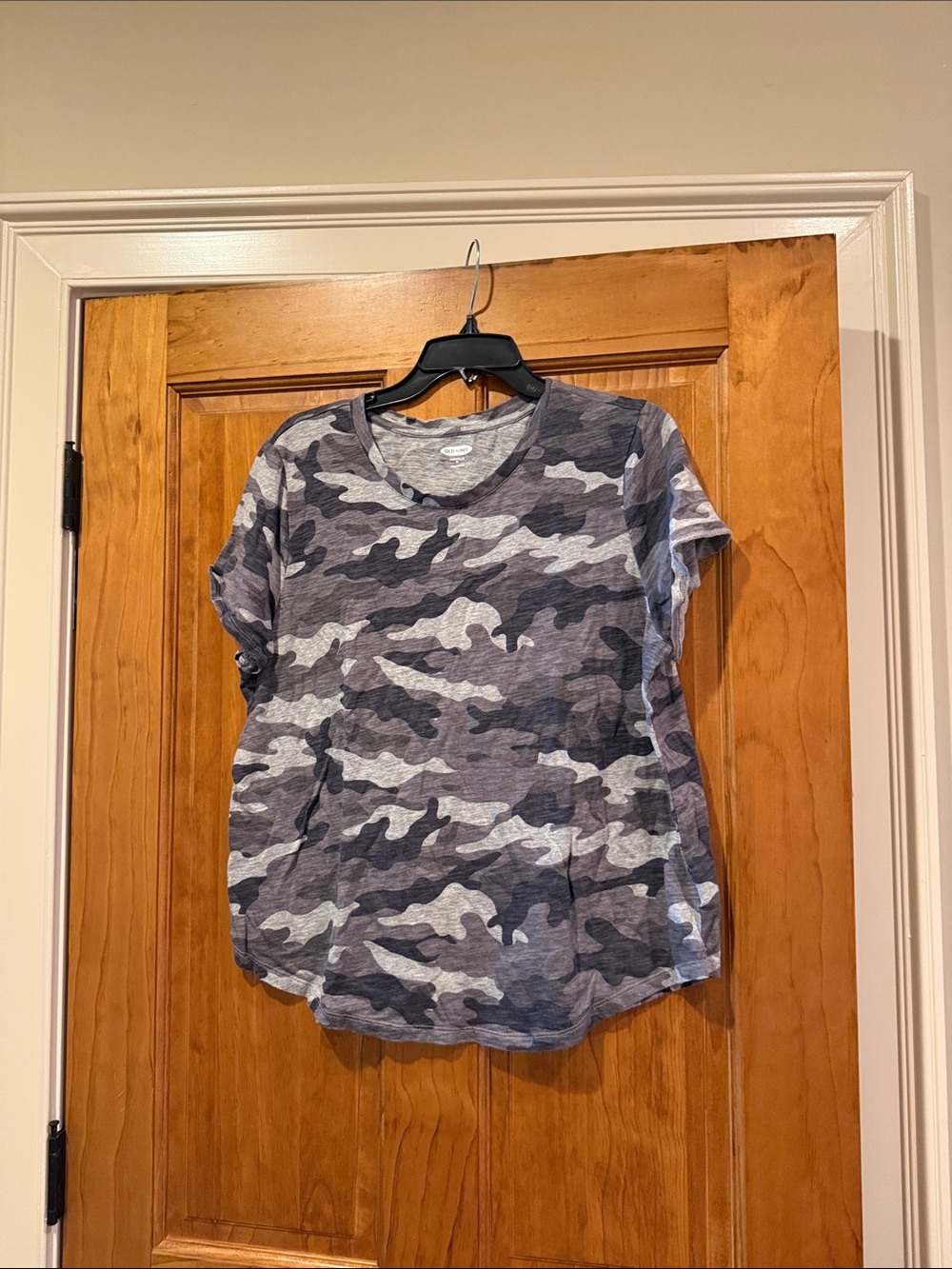 Old Navy Women's Short Sleeve Camouflage Tee - Gray Mix